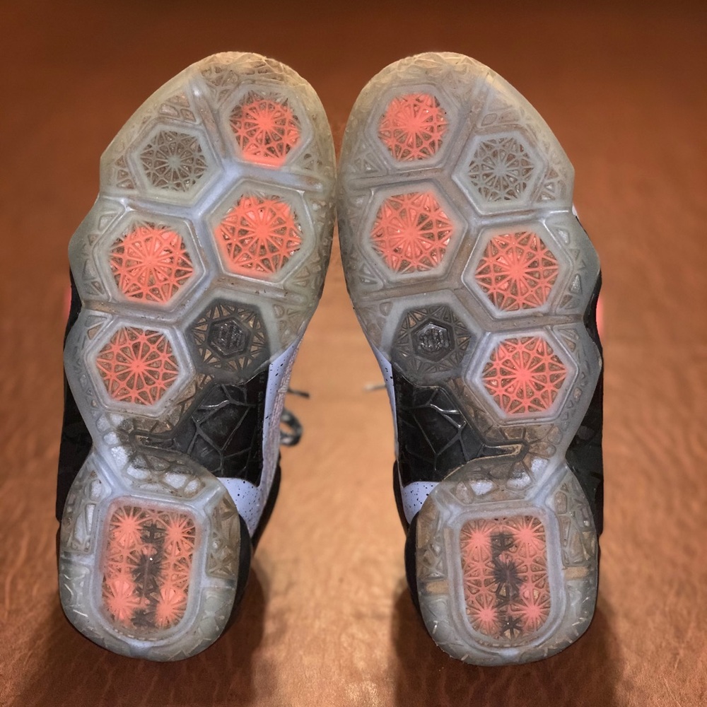 Lebrons sz 5Y BOUGHT ☺️ - Picture 4 of 5